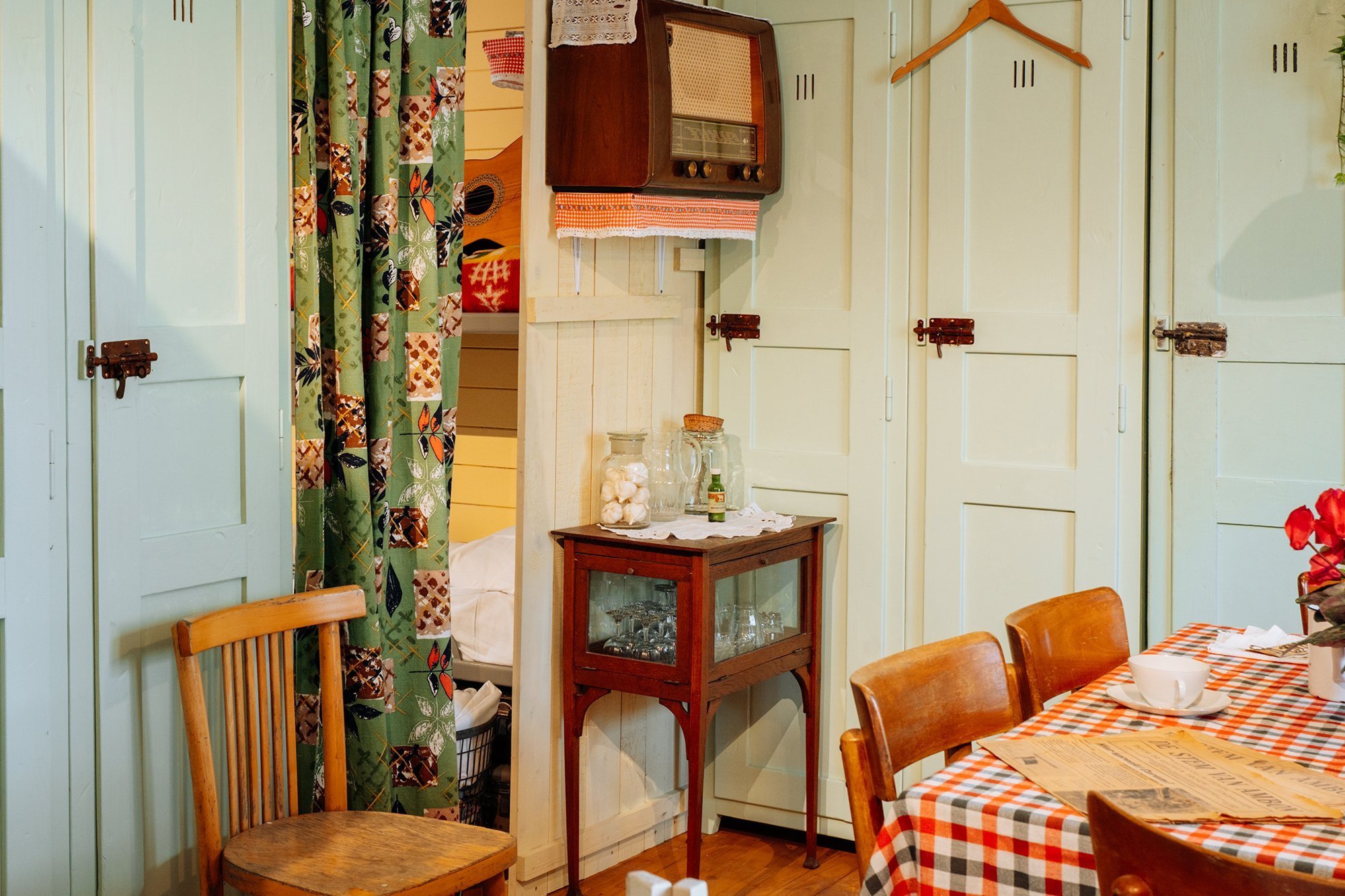 Molukse barak - nieuwe inrichting woongedeelte