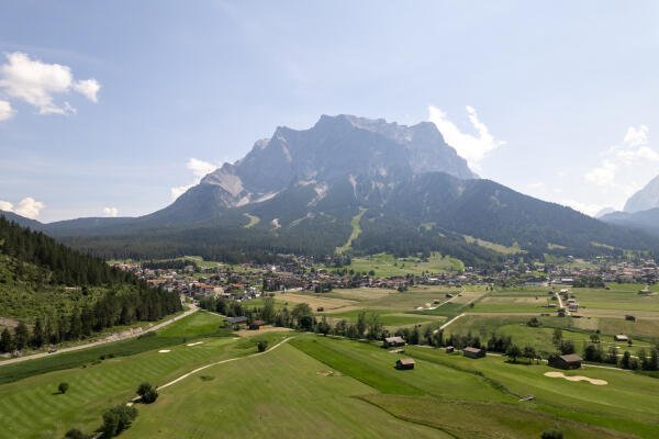 De Zugspitze wandelt met je mee