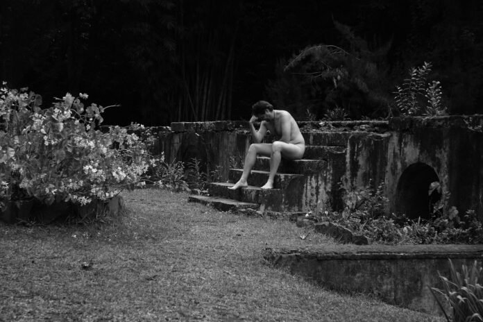 Naakttuinieren: groene vingers, blote billen