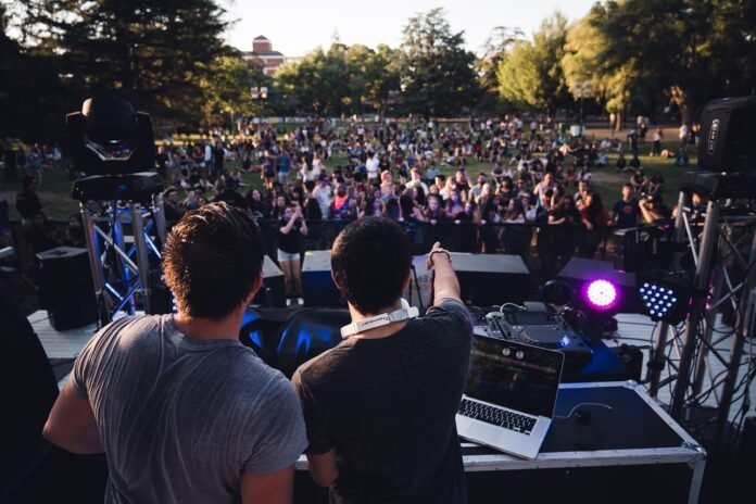 Vier de vrijheid op het bevrijdingsfestival 2025