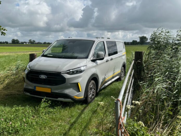 Ford Pro introduceert vierwielaandrijving op E-Transit Custom