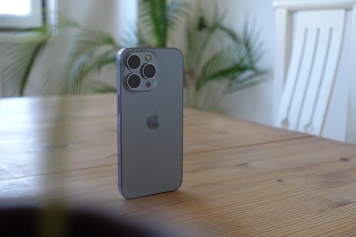 Mij niet bellen! zo houdt hij zijn telefoon stil