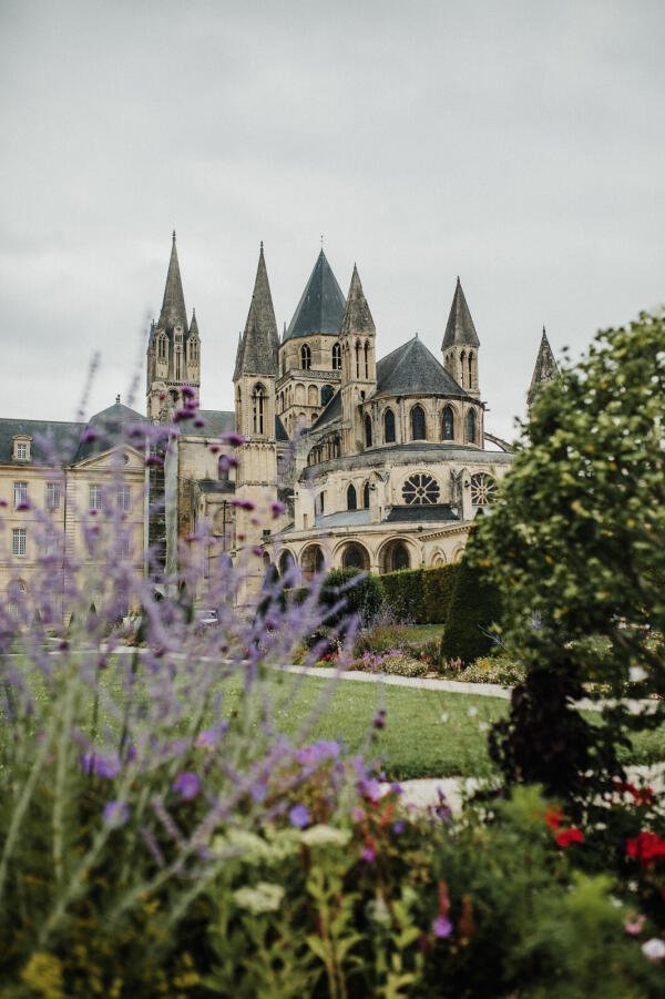 Abbaye-aux-Hommes, Caen Coraline et Léo - Credit: Caroline et Léo
